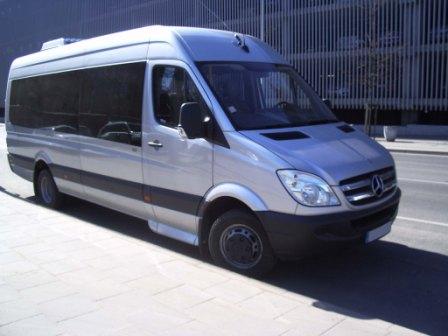 Mercedes Benz Sprinter noma Alūksnē mikroautobuss 15 16 17 18 20 sēdvietas